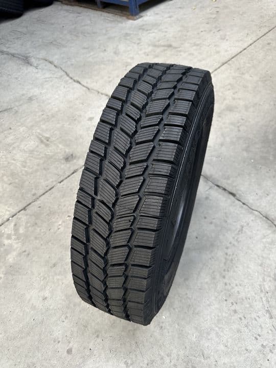 Anvelope 225/70 R15c 195/70 R15c 185/75 R16c 195/75 R16c 235/65 R16c