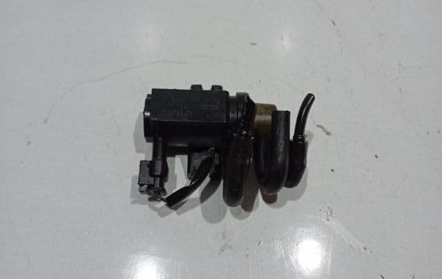 Electrovalva A0071531428 Mercedes-Benz C-Class W204/S204/C204 [faceli