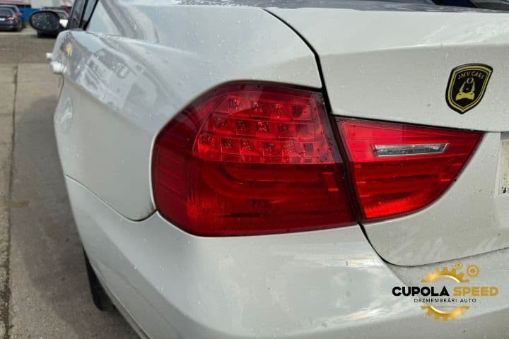 Lampa Tripla stop stanga aripa BMW Seria 3 E90 [facelift] [2008 - 201