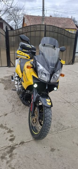 Vand !!schimb!!! suzuki v strom 1000 dl.