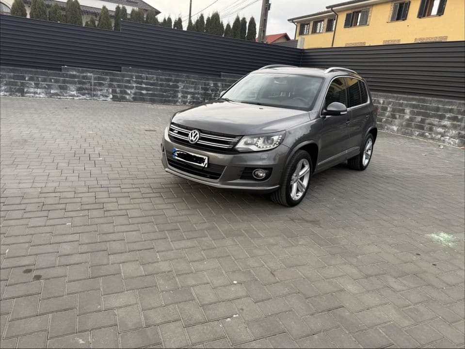Volkswagen Tiguan 2.0 TDI 140CP 4 MOTION R -LINE-AUTOMAT