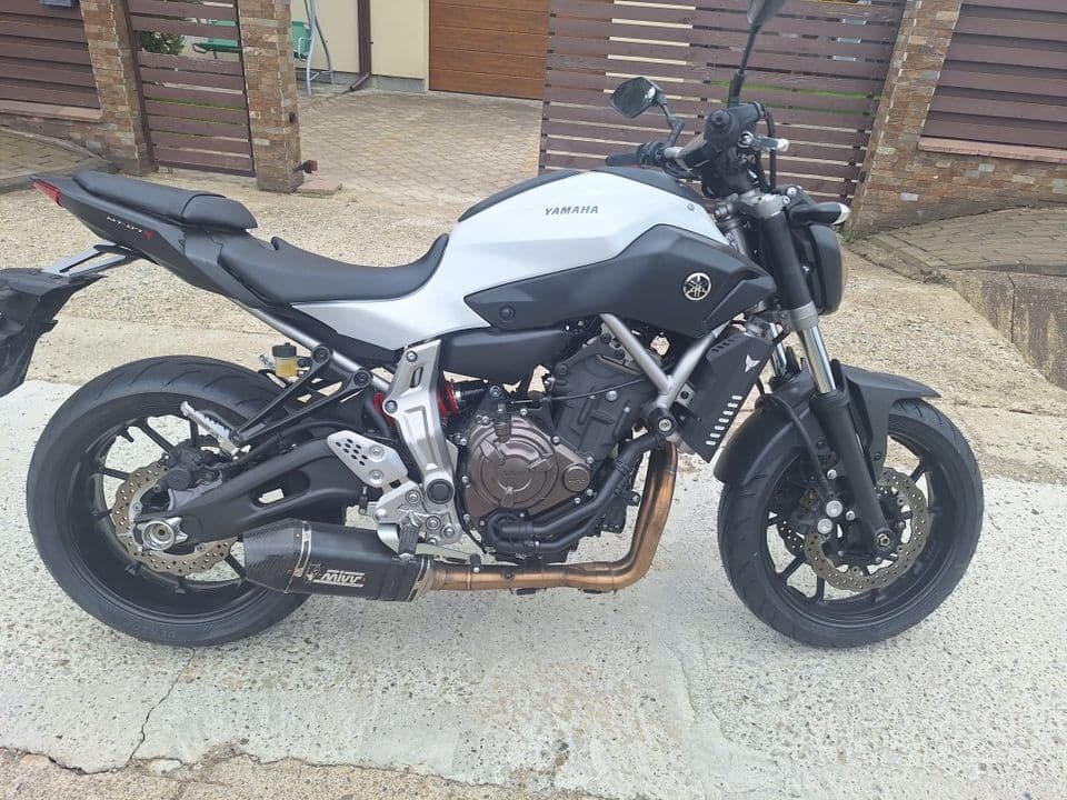 Yamaha MT07 2016