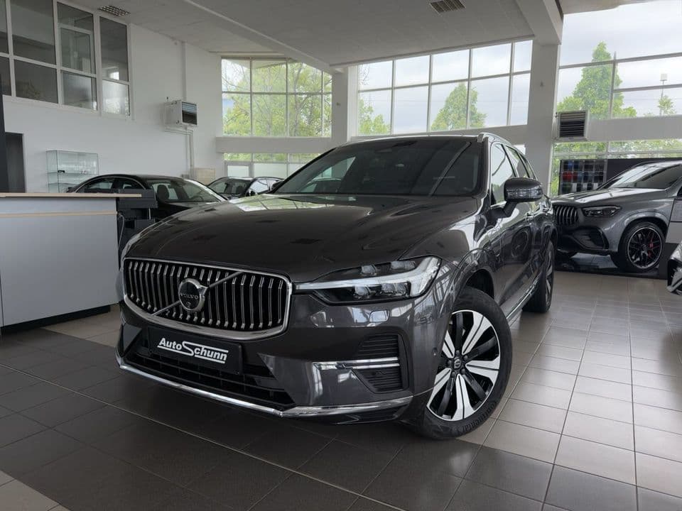 Volvo XC 60 Plug In / Head Up display / Harman Kardon