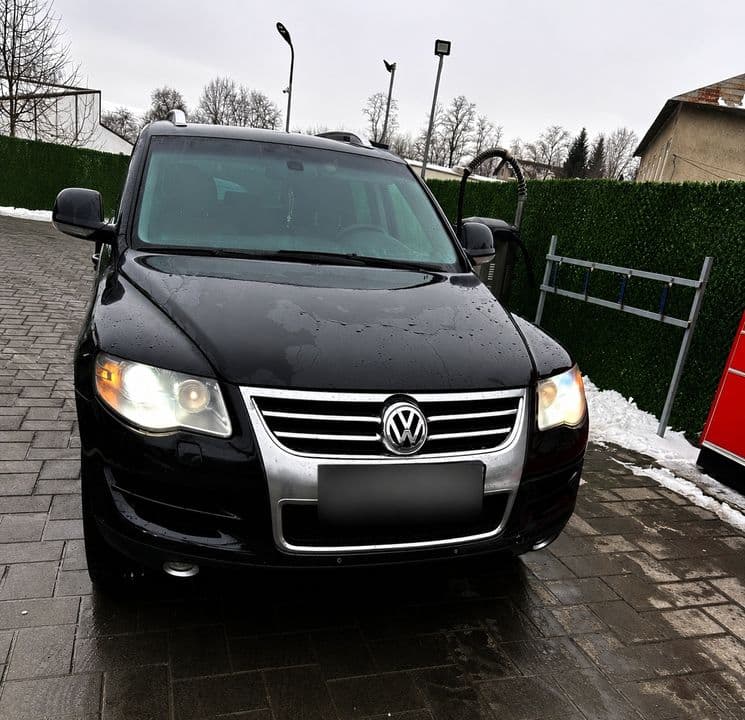 Vând Volkswagen Touareg diesel V6 TDI 3.0 Automat 4x4 permanent perne aer an 2008 înmatriculat