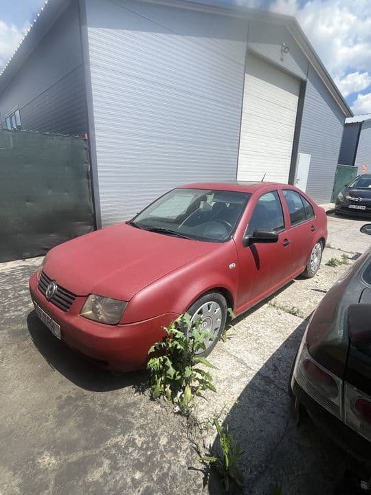 Dezmembrez/Vand complet 1.500lei! Bora 1.6 benzina cu gaz