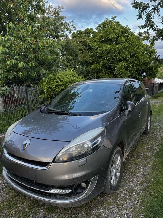Renault grand scenic